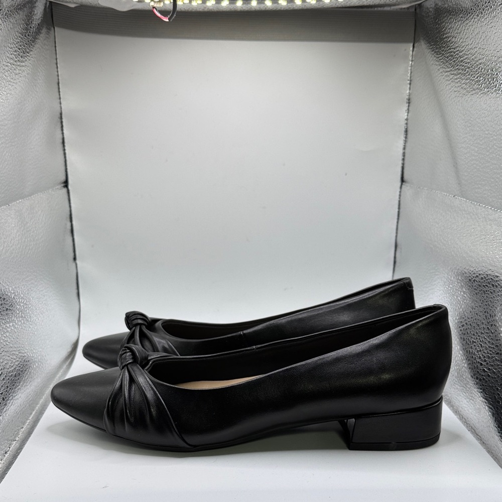Easy Spirit Black Knot Detail Flats NWOT SZ 7.5 comfort work stylish - Picture 5 of 7